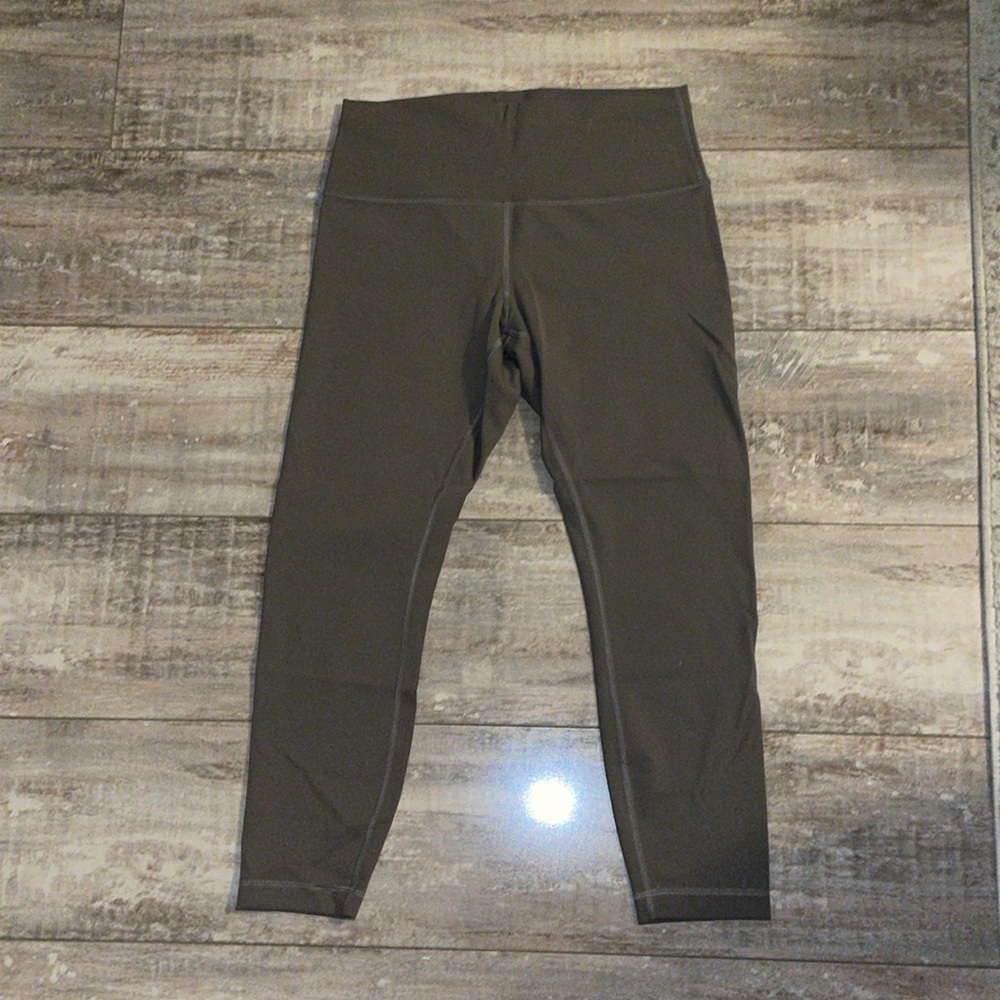 LuluLemon 🍋💪🏼 Wonder Train 25” | NWOT